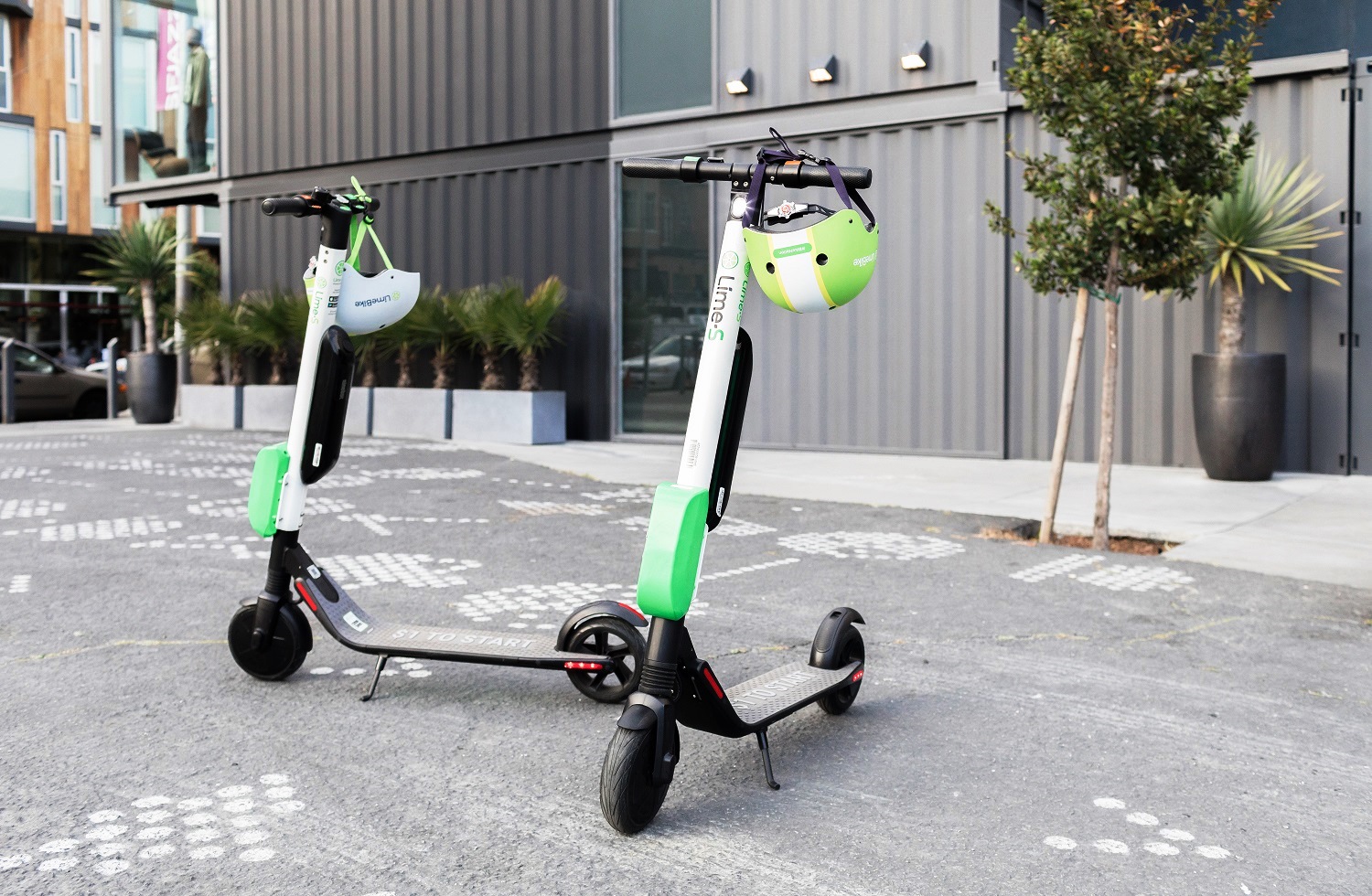 Legea trotinetelor electrice in 2025 – reguli noi, amenzi mari si pericole ignorate de multi romani