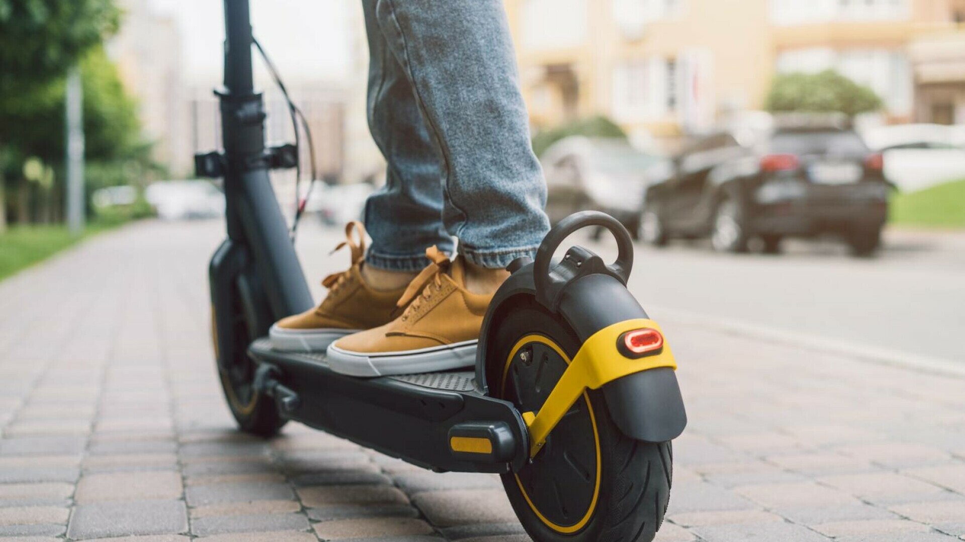 Legea trotinetelor electrice in 2025: aprobata, dar imposibil de aplicat? Ce trebuie sa stii